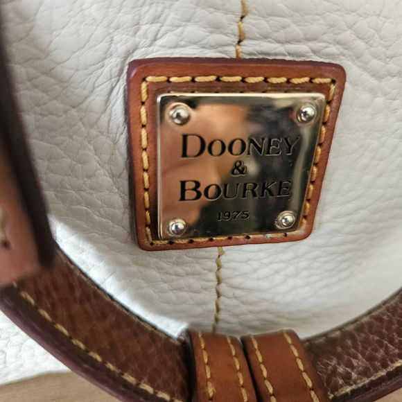 Dooney & Bourke Cream Pebbled Leather Brown Trim Shoulder Bag - Picture 2 of 13